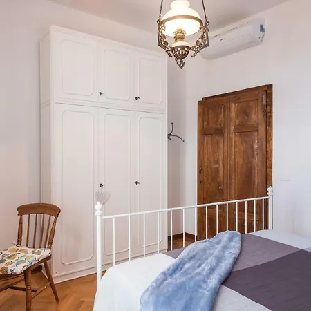 Rise And Smile Charming Penthouse Apartment Lucca Exterior photo