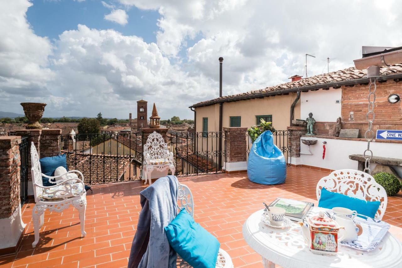 Rise And Smile Charming Penthouse Apartment